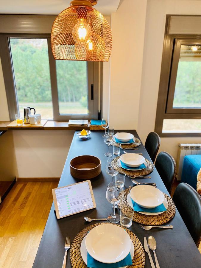Prime Loft Pirineos Apartment Sabinanigo Bagian luar foto
