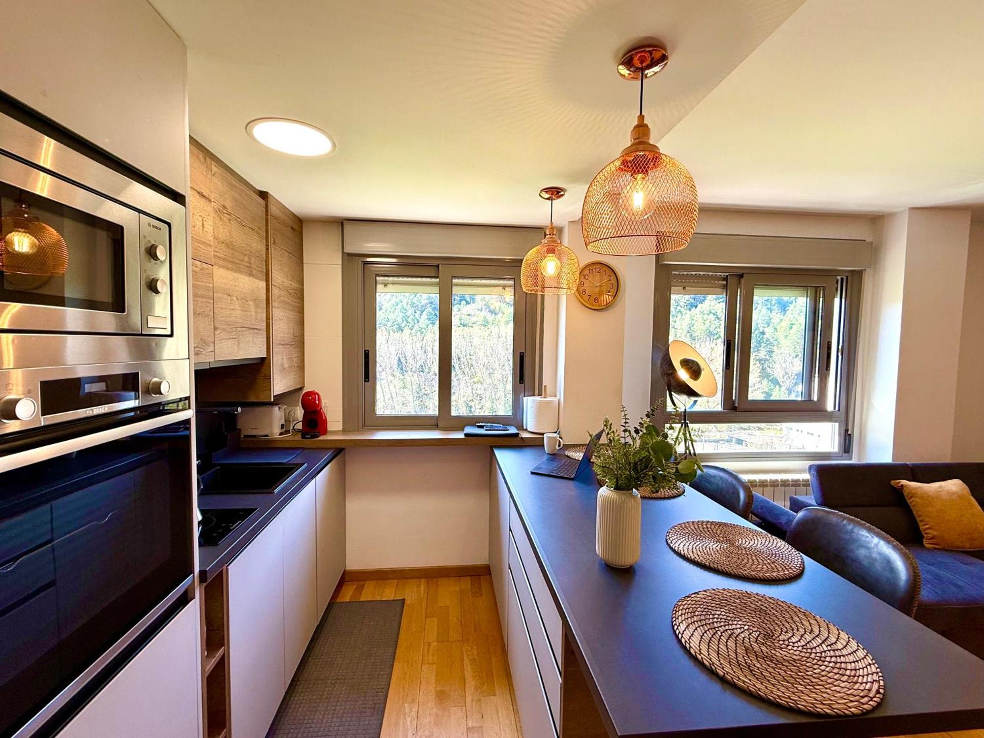 Prime Loft Pirineos Apartment Sabinanigo Bagian luar foto